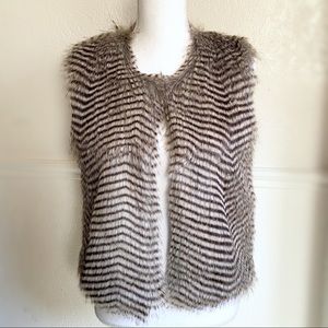 Girls Soft Faux Fur Vest Size L